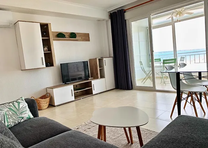 Sunny Beach Retreat